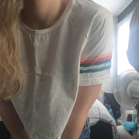 sleeve stripes crop top - Picture 2 of 3